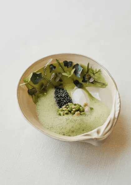 Entrée avec du caviar